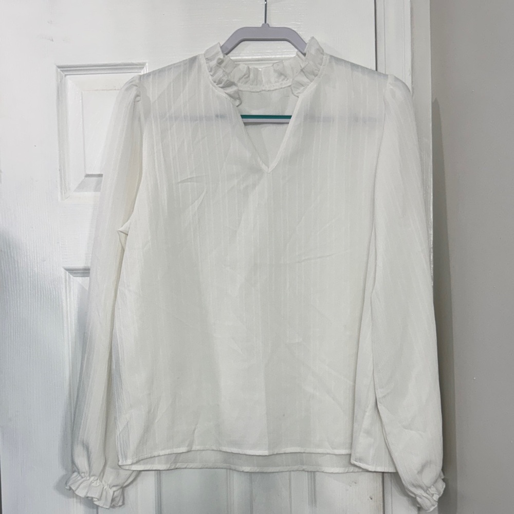 SHEIN LUNE Notched Neckline Flounce Sleeve Blouse